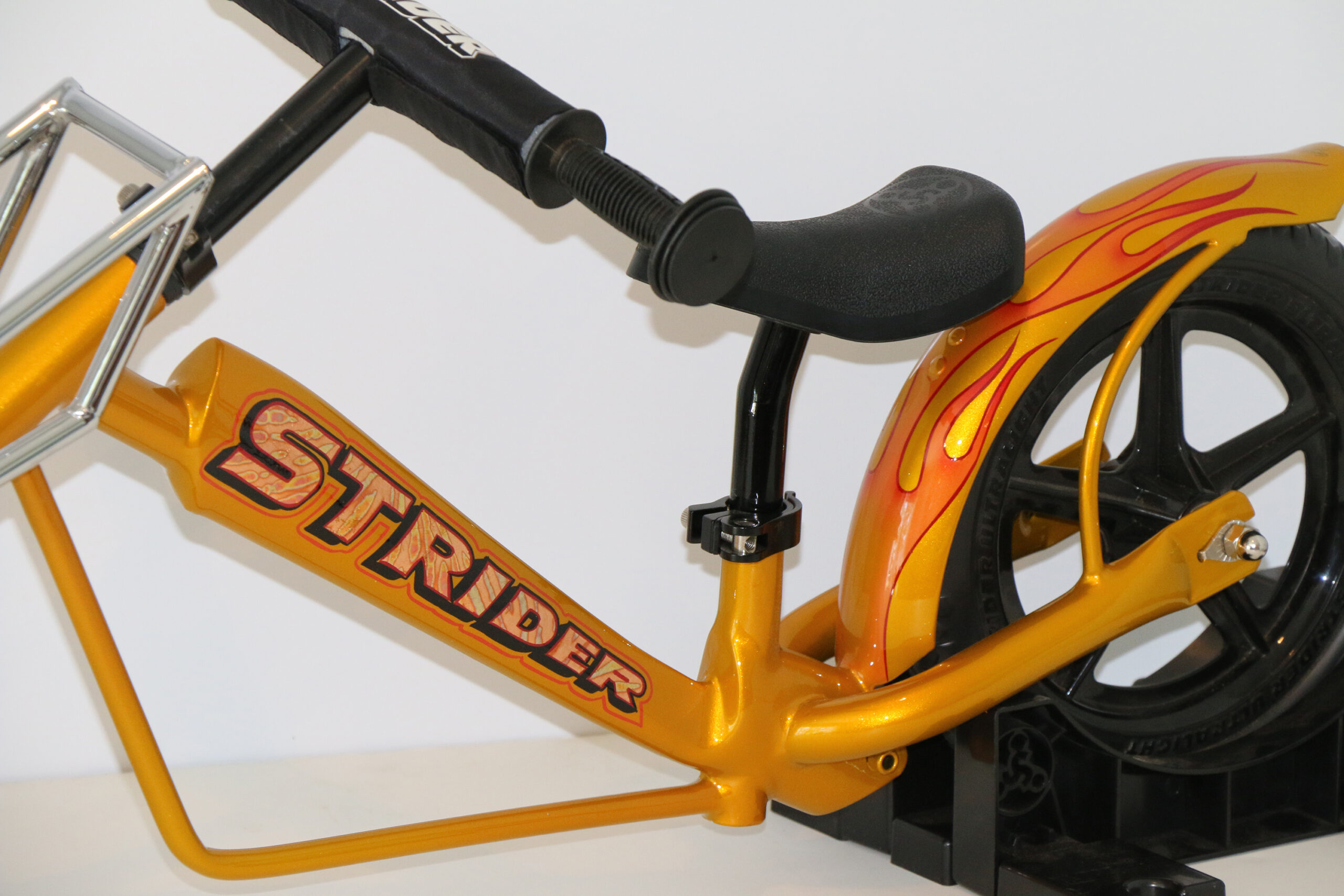 Gilby Builds Custom Strider